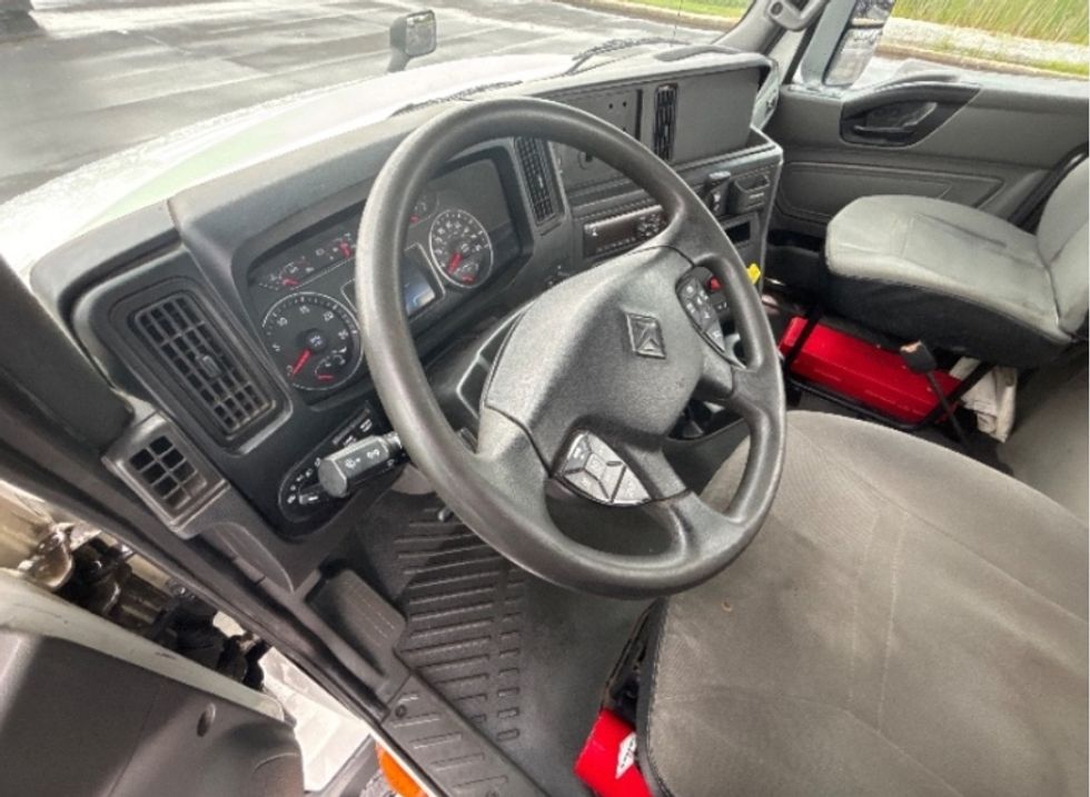 2020 International LT625 LT photo 10
