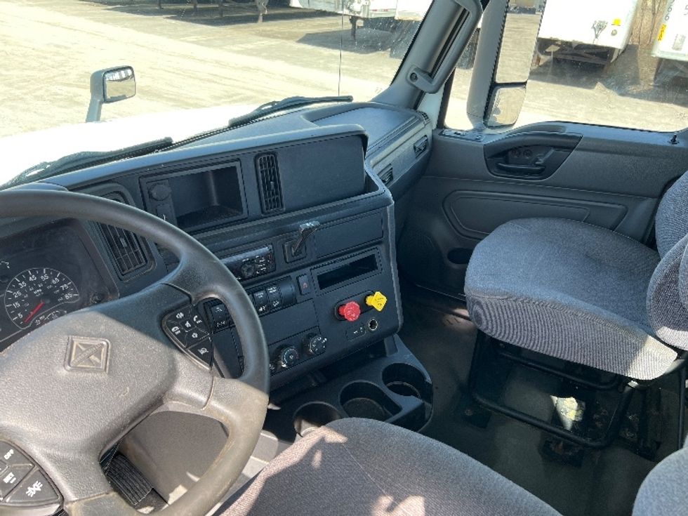 Day Cab Tractor-Heavy Duty Tractors-International-2020-LT625-Rochester-NY-210,003\n\t\tmiles-$ 64,000 - Image 10
