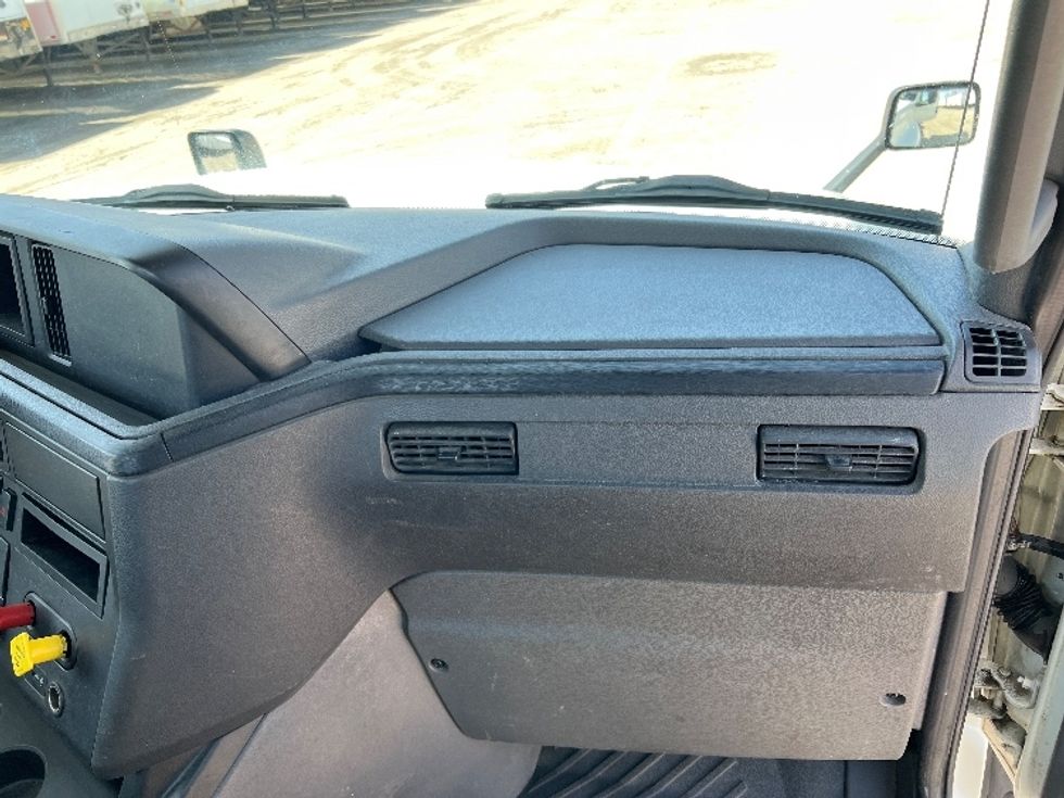 Day Cab Tractor-Heavy Duty Tractors-International-2020-LT625-Rochester-NY-210,003\n\t\tmiles-$ 64,000 - Image 14