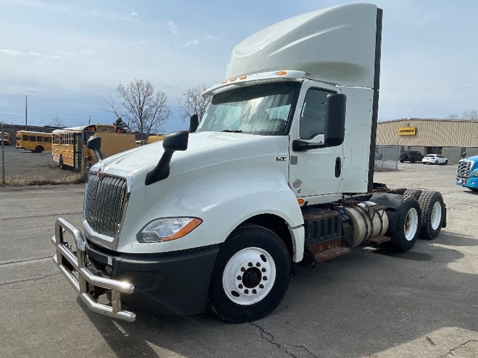 Day Cab Tractor-Heavy Duty Tractors-International-2020-LT625-Rochester-NY-261,642\n\t\tmiles-$ 40,000 - Image 3