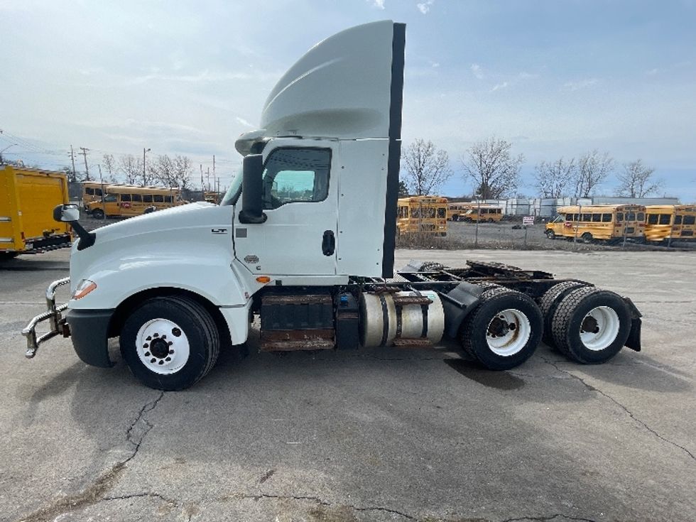 Day Cab Tractor-Heavy Duty Tractors-International-2020-LT625-Rochester-NY-261,642\n\t\tmiles-$ 40,000 - Image 4