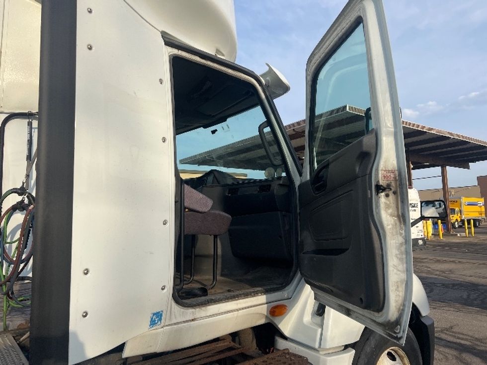 Day Cab Tractor-Heavy Duty Tractors-International-2020-LT625-Rochester-NY-365,776\n\t\tmiles-$ 35,750 - Image 12