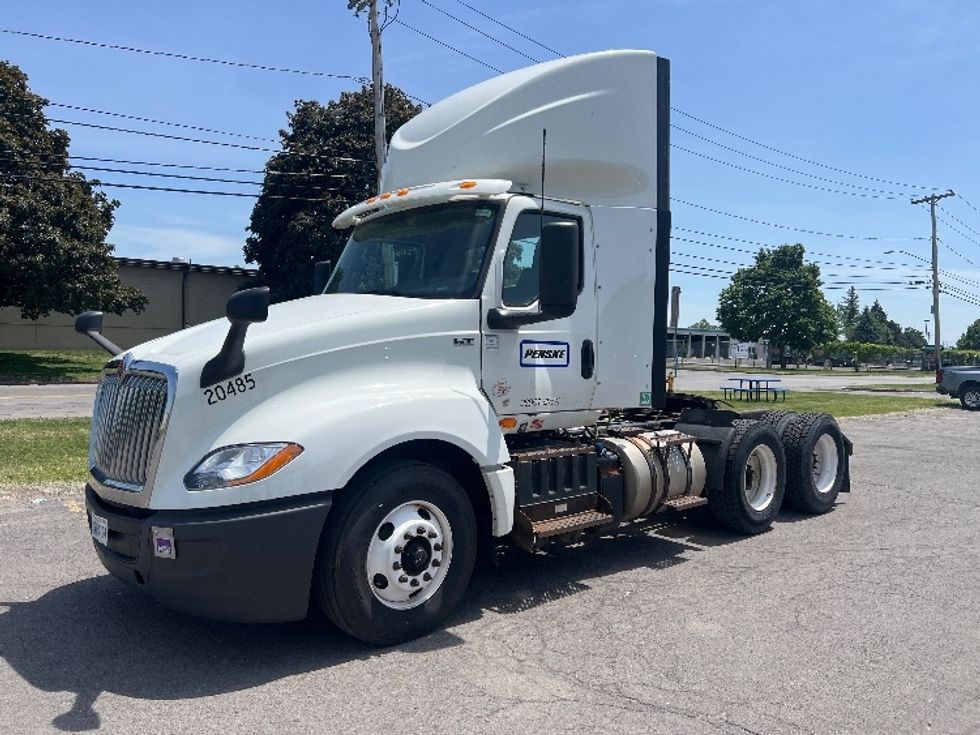Day Cab Tractor-Heavy Duty Tractors-International-2020-LT625-Rochester-NY-365,776\n\t\tmiles-$ 35,750 - Image 3