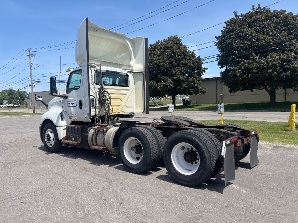 Day Cab Tractor-Heavy Duty Tractors-International-2020-LT625-Rochester-NY-365,776\n\t\tmiles-$ 35,750 - Image 5