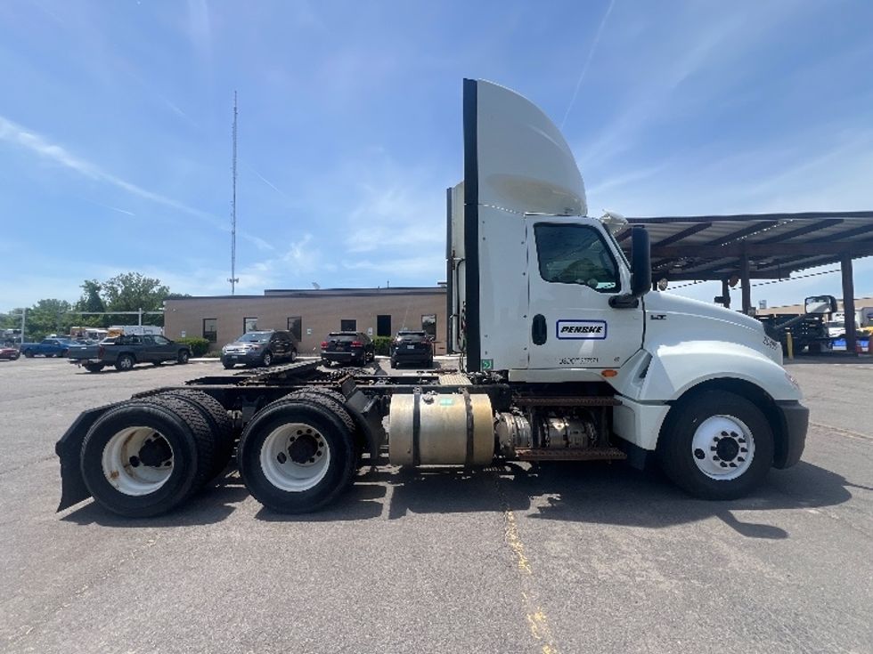 Day Cab Tractor-Heavy Duty Tractors-International-2020-LT625-Rochester-NY-365,776\n\t\tmiles-$ 35,750 - Image 8