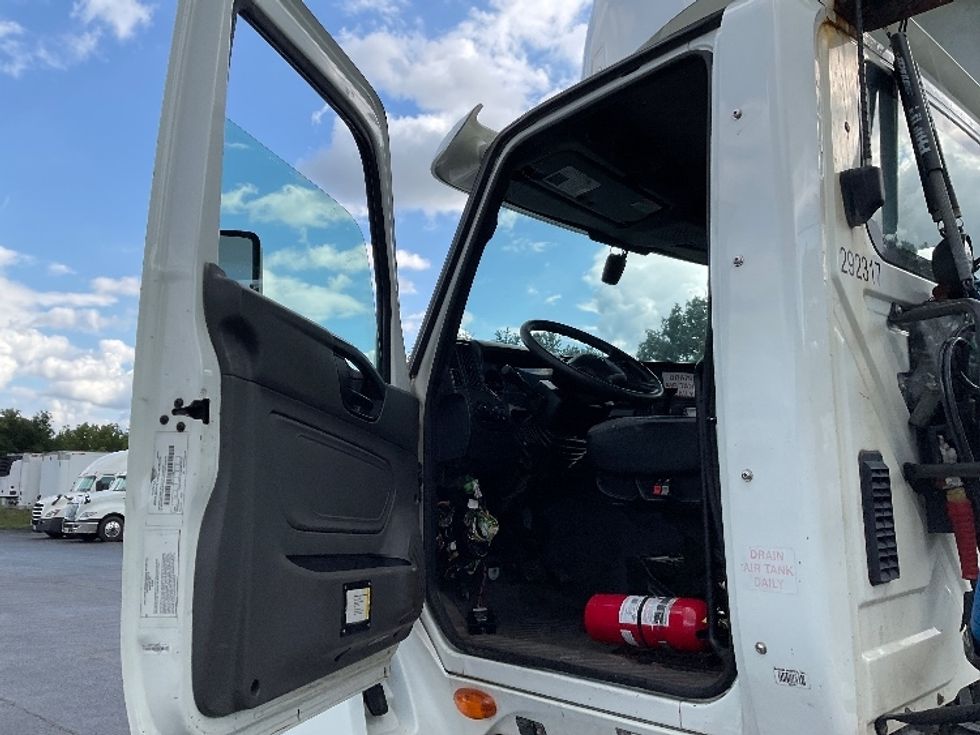 Day Cab Tractor-Heavy Duty Tractors-International-2020-LT625-Rochester-NY-409,425\n\t\tmiles-$ 27,250 - Image 9