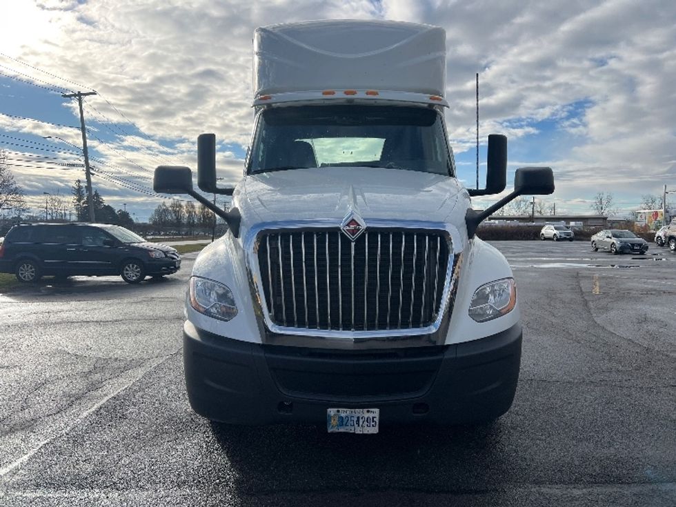 Day Cab Tractor-Heavy Duty Tractors-International-2020-LT625-Rochester-NY-444,372\n\t\tmiles-$ 32,500 - Image 2