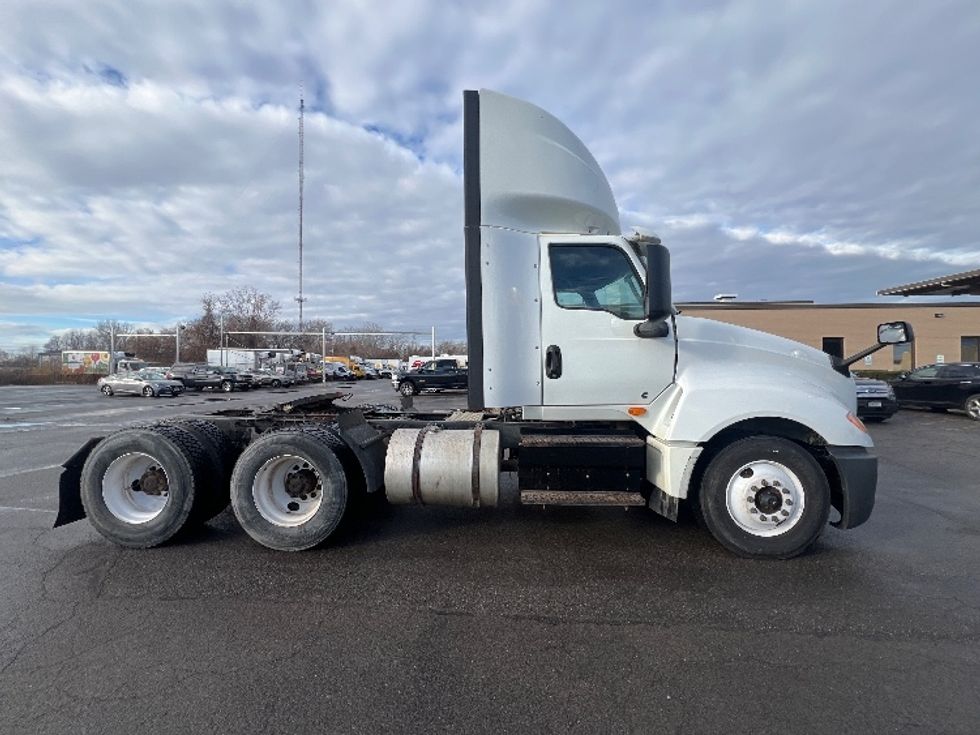 Day Cab Tractor-Heavy Duty Tractors-International-2020-LT625-Rochester-NY-444,372\n\t\tmiles-$ 32,500 - Image 8