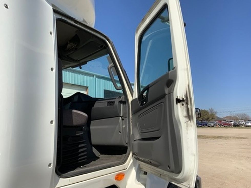 Day Cab Tractor-Heavy Duty Tractors-International-2020-LT625-Rockwall-TX-213,926\n\t\tmiles-$ 47,500 - Image 11