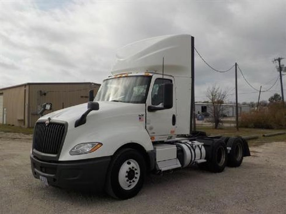 Day Cab Tractor-Heavy Duty Tractors-International-2020-LT625-Rockwall-TX-279,320\n\t\tmiles-$ 32,250 - Image 1