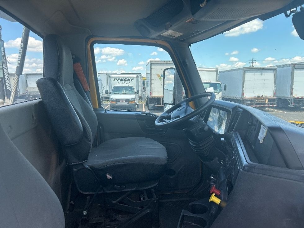 Day Cab Tractor-Heavy Duty Tractors-International-2020-LT625-Roseville-MN-264,605\n\t\tmiles-$ 29,000 - Image 14