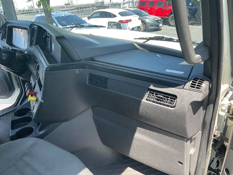 Day Cab Tractor-Heavy Duty Tractors-International-2020-LT625-Sacramento-CA-373,185\n\t\tmiles-$ 28,750 - Image 13