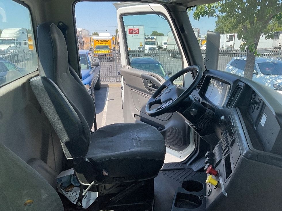 Day Cab Tractor-Heavy Duty Tractors-International-2020-LT625-Sacramento-CA-373,185\n\t\tmiles-$ 28,750 - Image 14