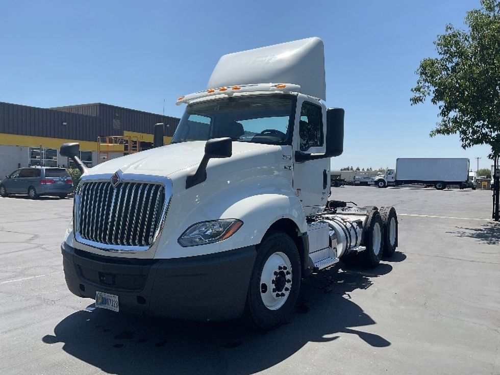Day Cab Tractor-Heavy Duty Tractors-International-2020-LT625-Sacramento-CA-373,185\n\t\tmiles-$ 28,750 - Image 3