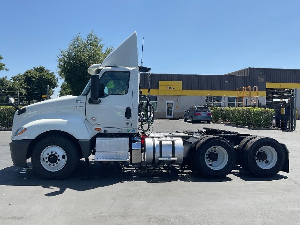 Day Cab Tractor-Heavy Duty Tractors-International-2020-LT625-Sacramento-CA-373,185\n\t\tmiles-$ 28,750 - Image 4