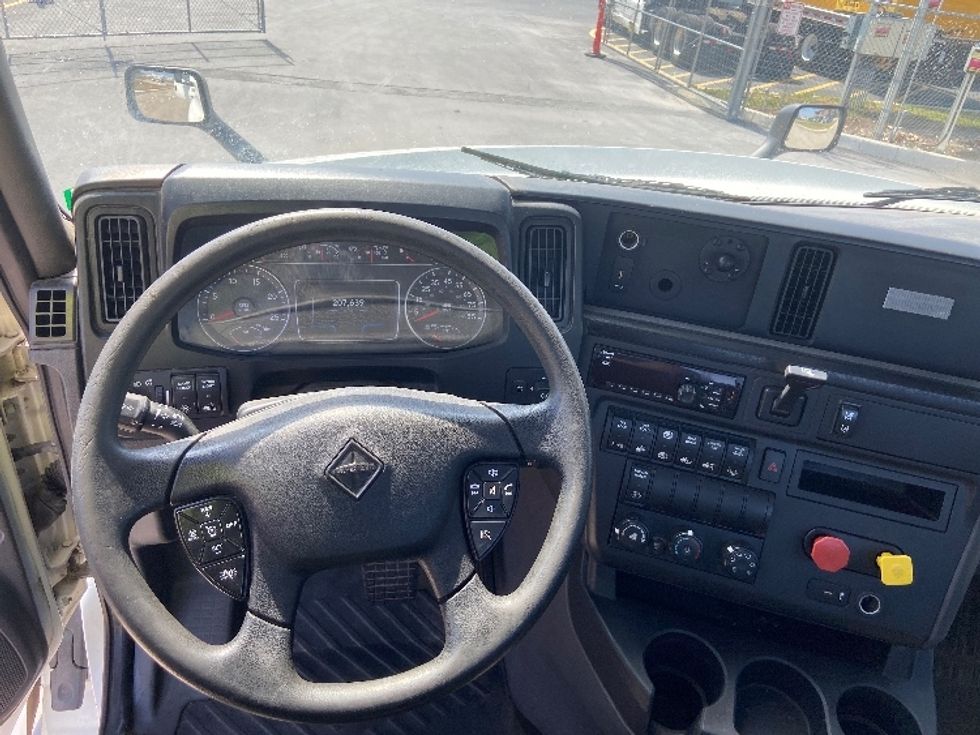 Day Cab Tractor-Heavy Duty Tractors-International-2020-LT625-San Antonio-TX-207,639\n\t\tmiles-$ 36,250 - Image 11