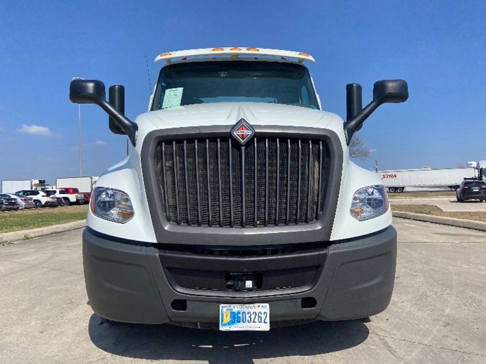 Day Cab Tractor-Heavy Duty Tractors-International-2020-LT625-San Antonio-TX-207,639\n\t\tmiles-$ 36,250 - Image 2
