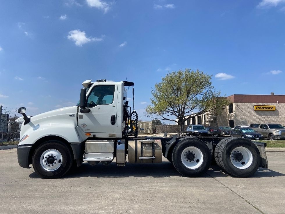 Day Cab Tractor-Heavy Duty Tractors-International-2020-LT625-San Antonio-TX-207,639\n\t\tmiles-$ 36,250 - Image 4