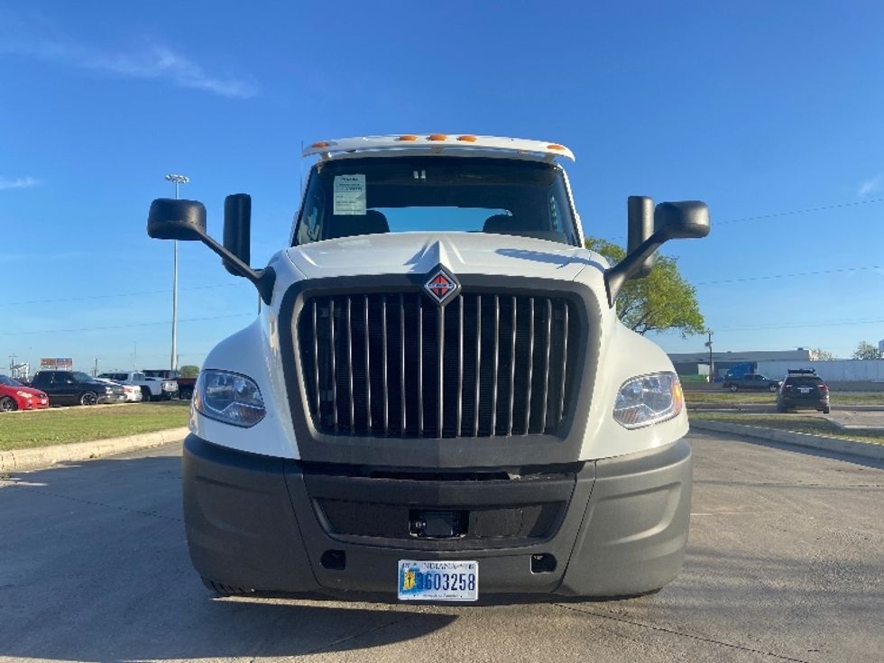 Day Cab Tractor-Heavy Duty Tractors-International-2020-LT625-San Antonio-TX-226,521\n\t\tmiles-$ 36,250 - Image 2