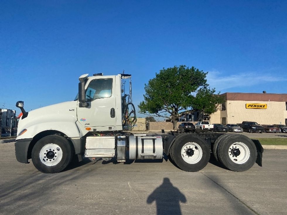Day Cab Tractor-Heavy Duty Tractors-International-2020-LT625-San Antonio-TX-226,521\n\t\tmiles-$ 36,250 - Image 4
