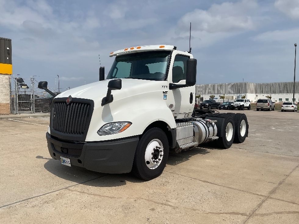Day Cab Tractor-Heavy Duty Tractors-International-2020-LT625-San Antonio-TX-227,300\n\t\tmiles-$ 36,250 - Image 3