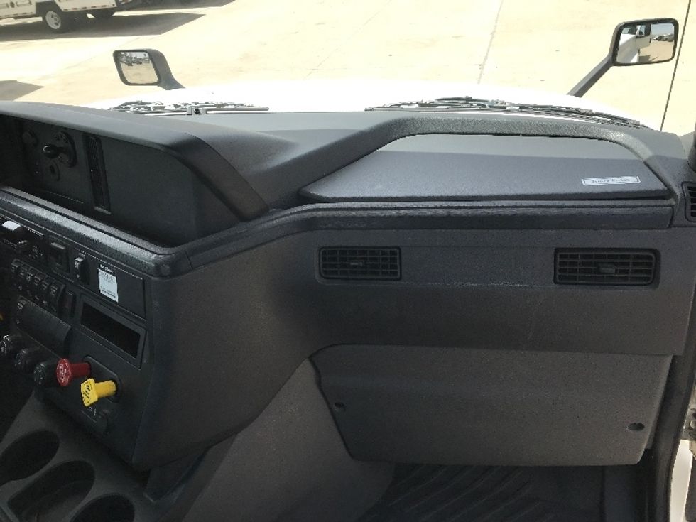 Day Cab Tractor-Heavy Duty Tractors-International-2020-LT625-San Antonio-TX-256,468\n\t\tmiles-$ 36,000 - Image 13