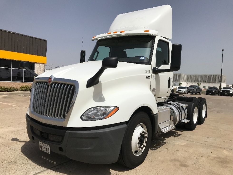 2020 International LT625 LT photo 3