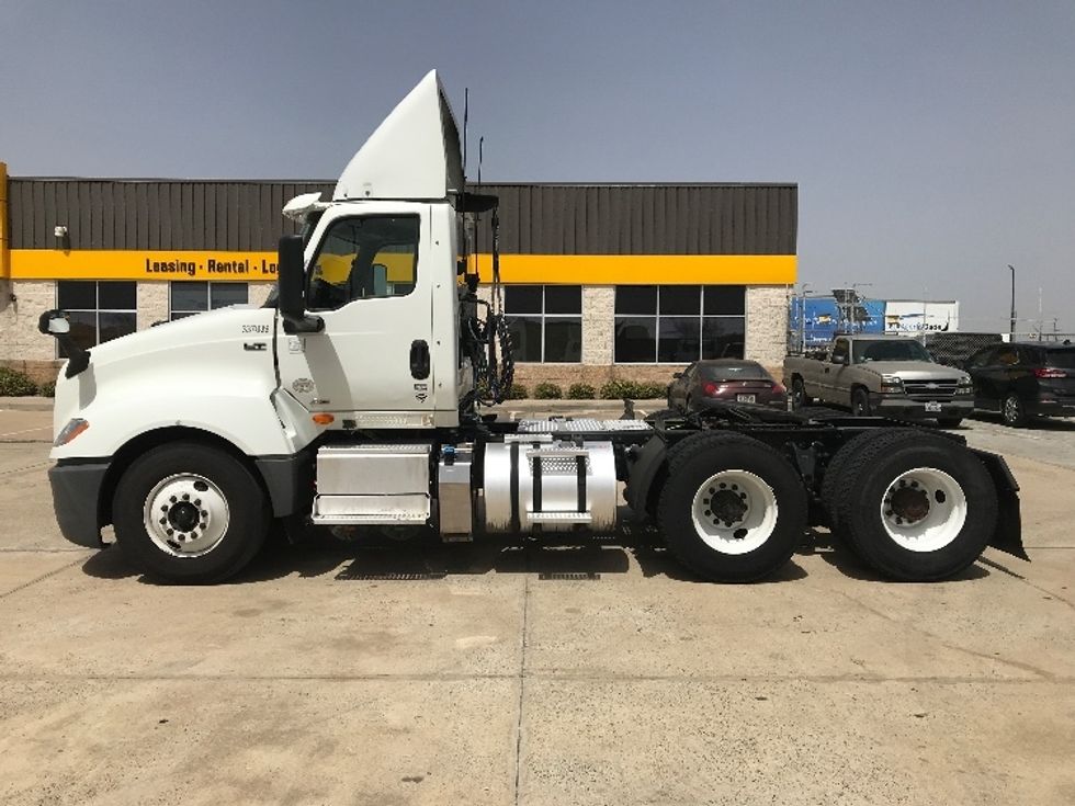 2020 International LT625 LT photo 4