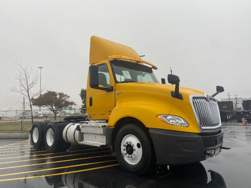 Day Cab Tractor-Heavy Duty Tractors-International-2020-LT625-San Antonio-TX-279,161\n\t\tmiles-$ 30,000 - Image 1