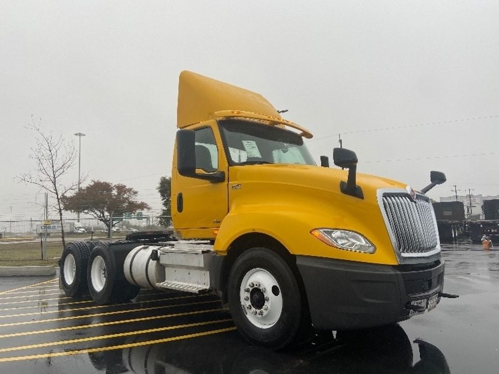 Day Cab Tractor-Heavy Duty Tractors-International-2020-LT625-San Antonio-TX-292,367\n\t\tmiles-$ 29,250 - Image 1