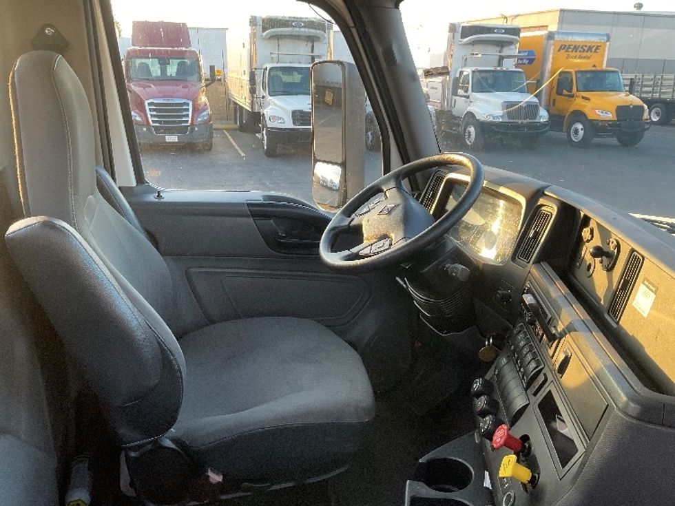 Day Cab Tractor-Heavy Duty Tractors-International-2020-LT625-Santa Ana-CA-43,421\n\t\tmiles-$ 41,500 - Image 14