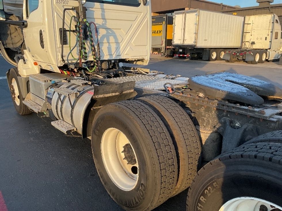 Day Cab Tractor-Heavy Duty Tractors-International-2020-LT625-Santa Ana-CA-43,421\n\t\tmiles-$ 41,500 - Image 17