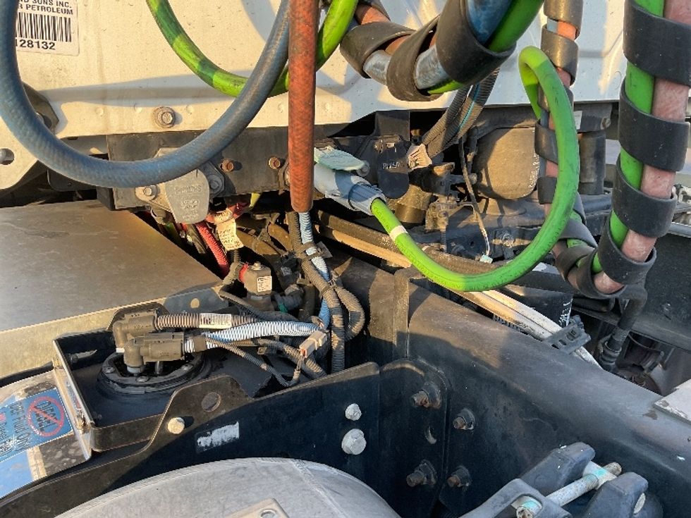 Day Cab Tractor-Heavy Duty Tractors-International-2020-LT625-Santa Ana-CA-43,421\n\t\tmiles-$ 41,500 - Image 19