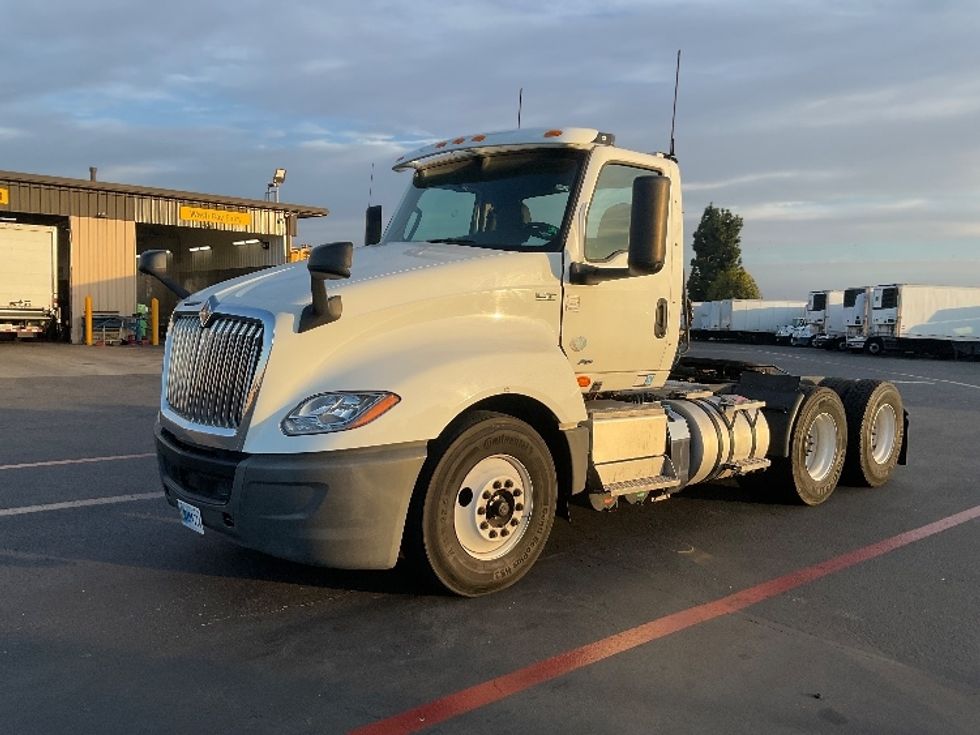 Day Cab Tractor-Heavy Duty Tractors-International-2020-LT625-Santa Ana-CA-43,421\n\t\tmiles-$ 41,500 - Image 3
