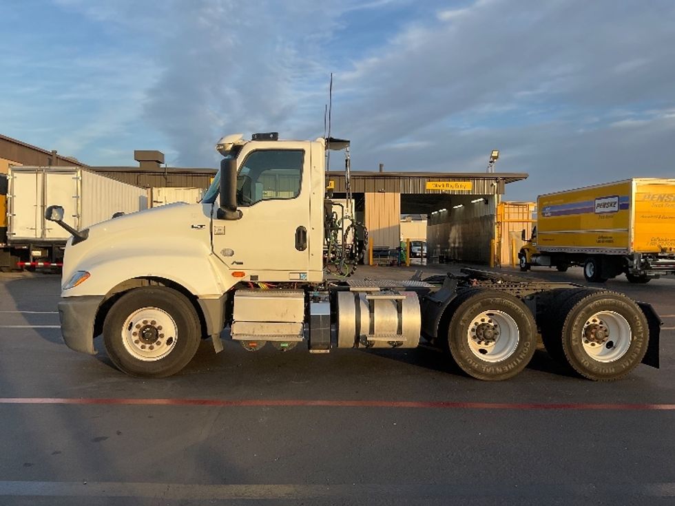 Day Cab Tractor-Heavy Duty Tractors-International-2020-LT625-Santa Ana-CA-43,421\n\t\tmiles-$ 41,500 - Image 4