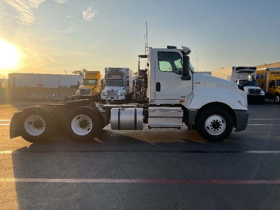 Day Cab Tractor-Heavy Duty Tractors-International-2020-LT625-Santa Ana-CA-43,421\n\t\tmiles-$ 41,500 - Image 8