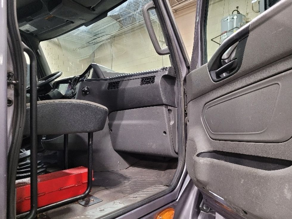 Day Cab Tractor-Heavy Duty Tractors-International-2020-LT625-South Plainfield-NJ-271,669\n\t\tmiles-$ 27,750 - Image 12