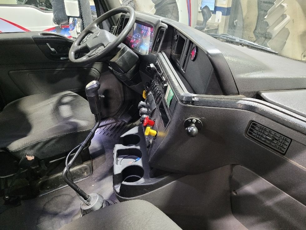 Day Cab Tractor-Heavy Duty Tractors-International-2020-LT625-South Plainfield-NJ-271,669\n\t\tmiles-$ 27,750 - Image 14