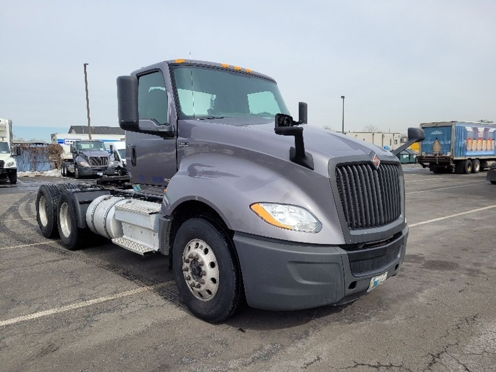 Day Cab Tractor-Heavy Duty Tractors-International-2020-LT625-South Plainfield-NJ-273,746\n\t\tmiles-$ 28,500 - Image 1