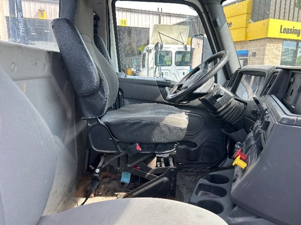 Day Cab Tractor-Heavy Duty Tractors-International-2020-LT625-Springfield-MA-246,850\n\t\tmiles-$ 37,000 - Image 14