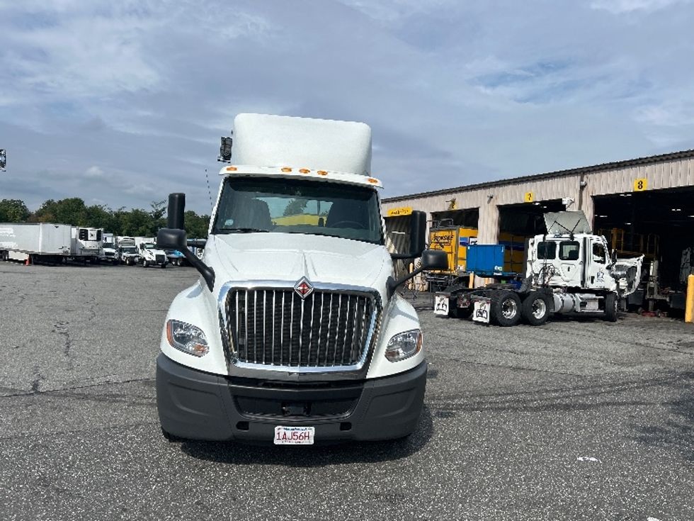 Day Cab Tractor-Heavy Duty Tractors-International-2020-LT625-Springfield-MA-246,850\n\t\tmiles-$ 37,000 - Image 2