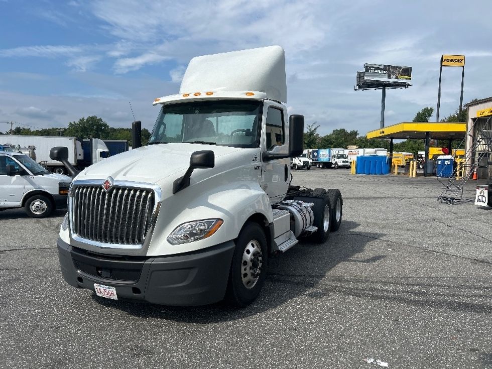 Day Cab Tractor-Heavy Duty Tractors-International-2020-LT625-Springfield-MA-246,850\n\t\tmiles-$ 37,000 - Image 3