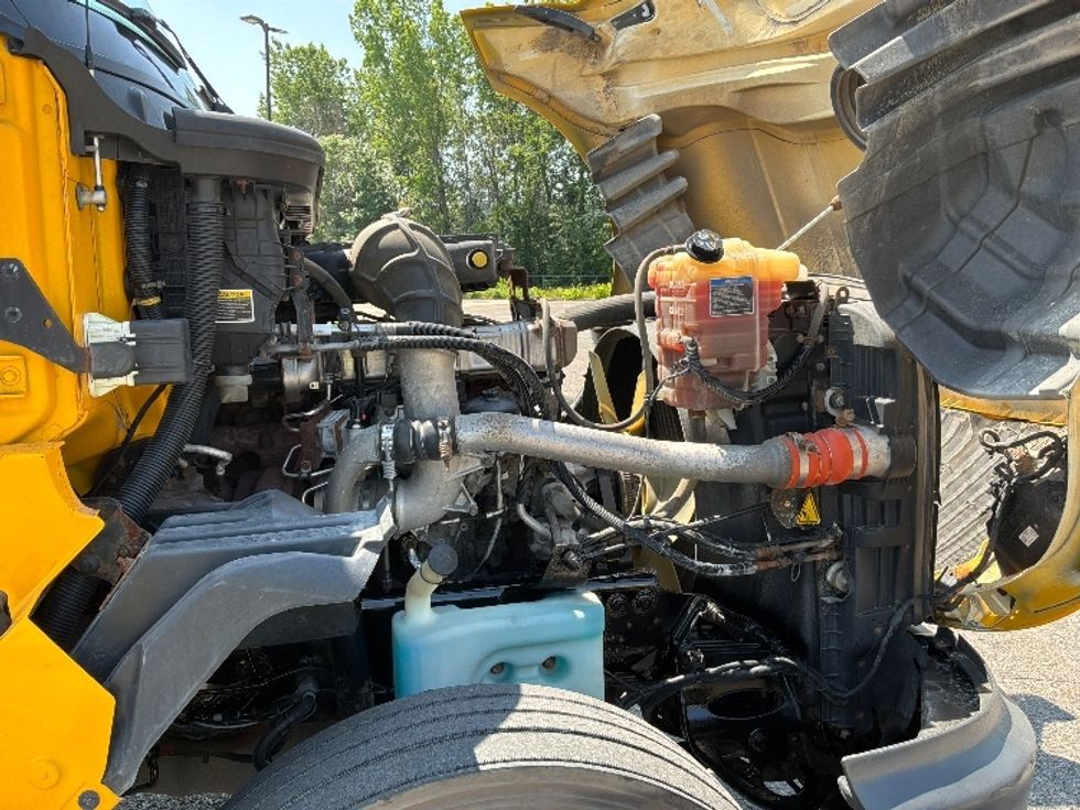 Day Cab Tractor-Heavy Duty Tractors-International-2020-LT625-Ste-Foy-PQ-506,446\n\t\tkm-$ 35,000 - Image 15