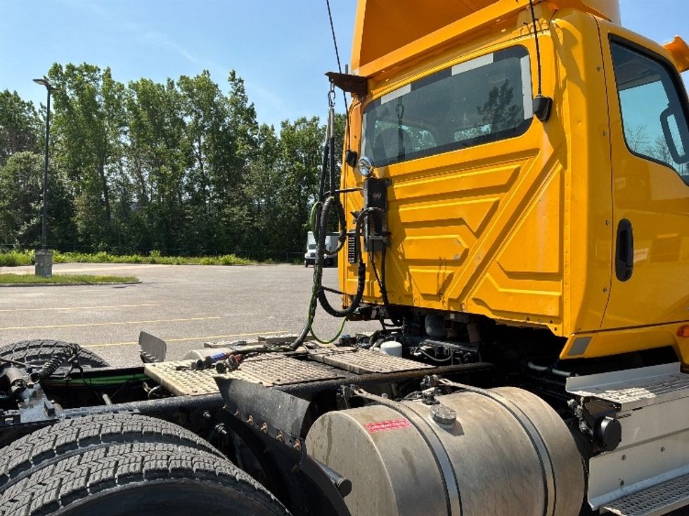 Day Cab Tractor-Heavy Duty Tractors-International-2020-LT625-Ste-Foy-PQ-506,446\n\t\tkm-$ 35,000 - Image 18