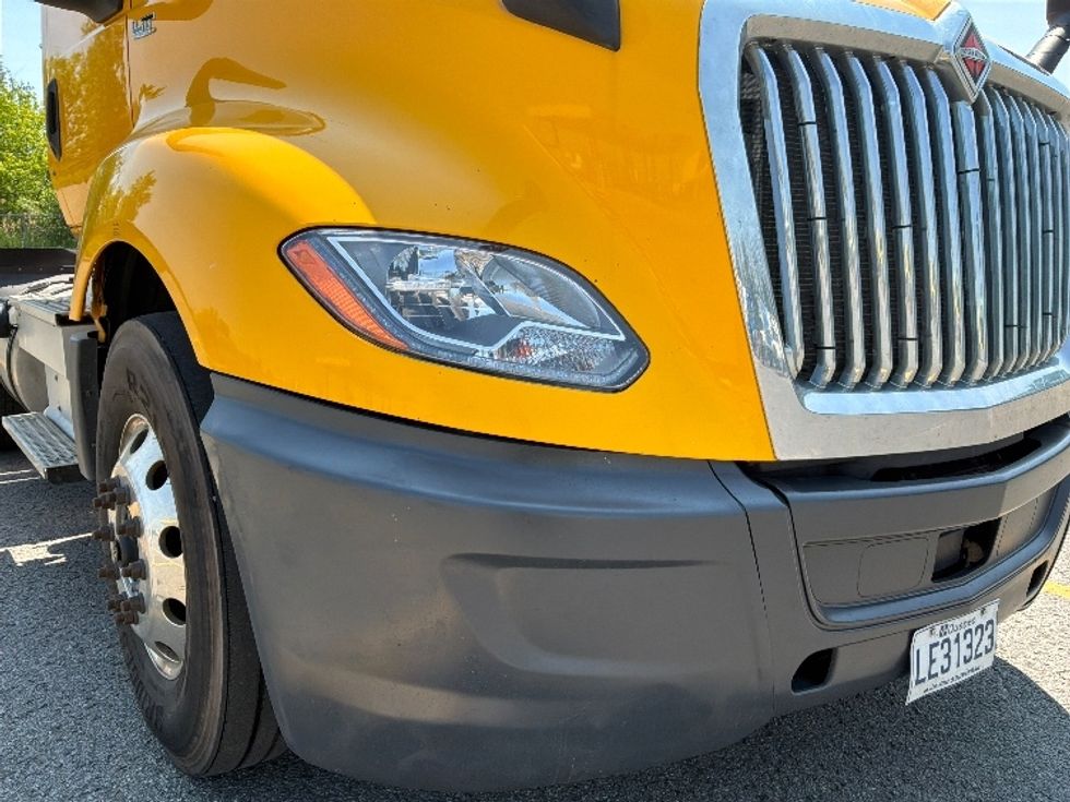 Day Cab Tractor-Heavy Duty Tractors-International-2020-LT625-Ste-Foy-PQ-506,446\n\t\tkm-$ 35,000 - Image 20