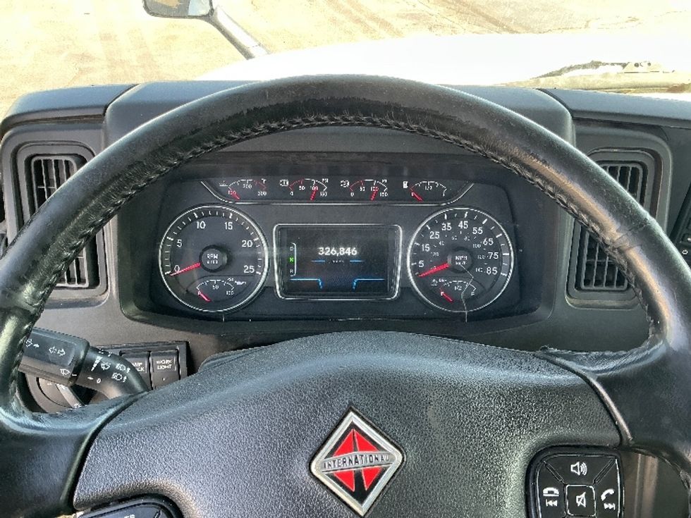 Day Cab Tractor-Heavy Duty Tractors-International-2020-LT625-Sturtevant-WI-325,751\n\t\tmiles-$ 30,000 - Image 11