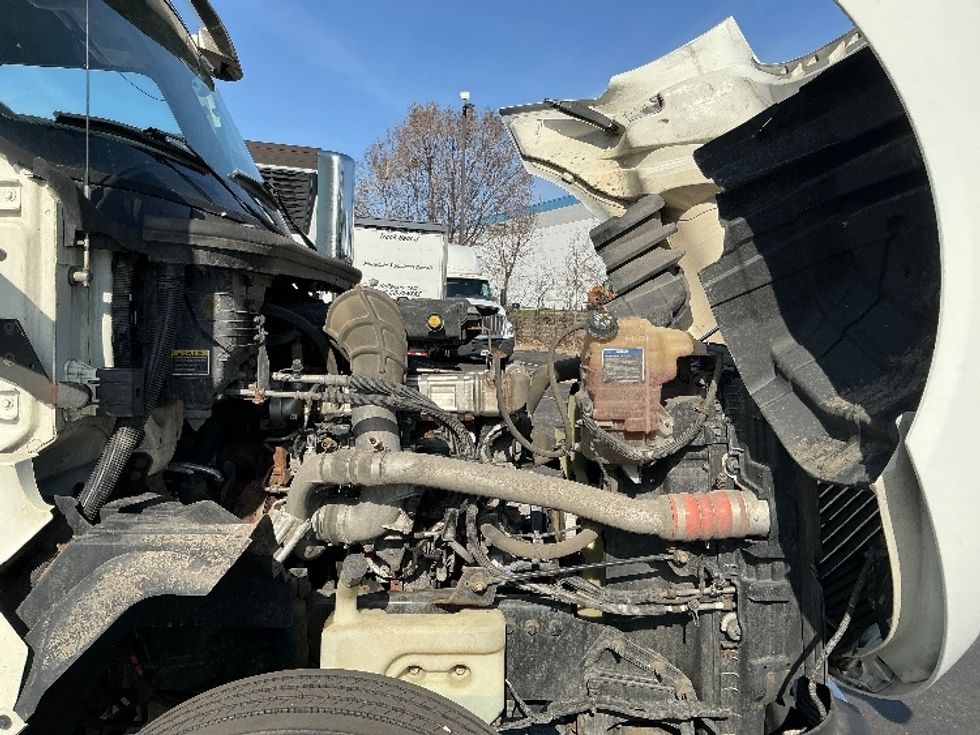 Day Cab Tractor-Heavy Duty Tractors-International-2020-LT625-Sturtevant-WI-325,751\n\t\tmiles-$ 30,000 - Image 15