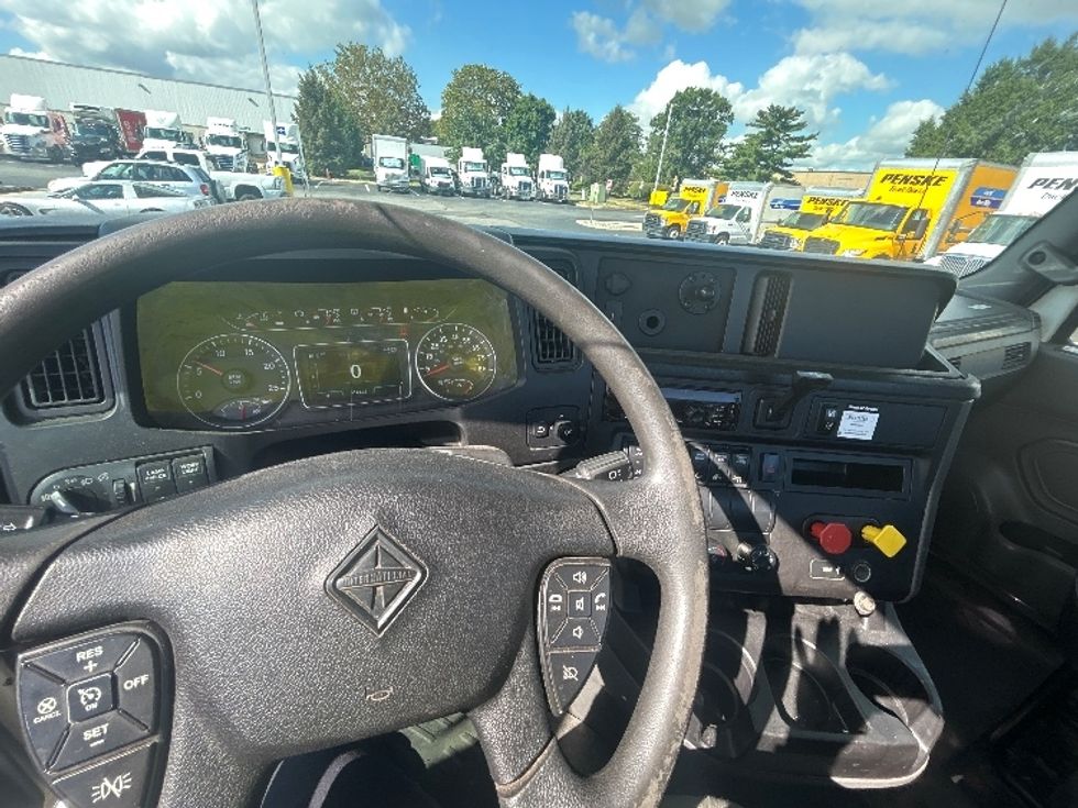 Day Cab Tractor-Heavy Duty Tractors-International-2020-LT625-Swedesboro-NJ-301,573\n\t\tmiles-$ 32,250 - Image 11