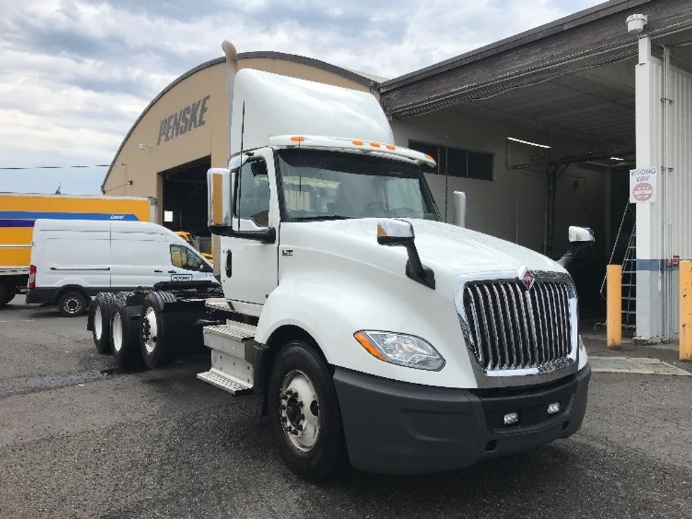 Day Cab Tractor-Heavy Duty Tractors-International-2020-LT625-Tacoma-WA-169,389\n\t\tmiles-$ 59,000 - Image 1