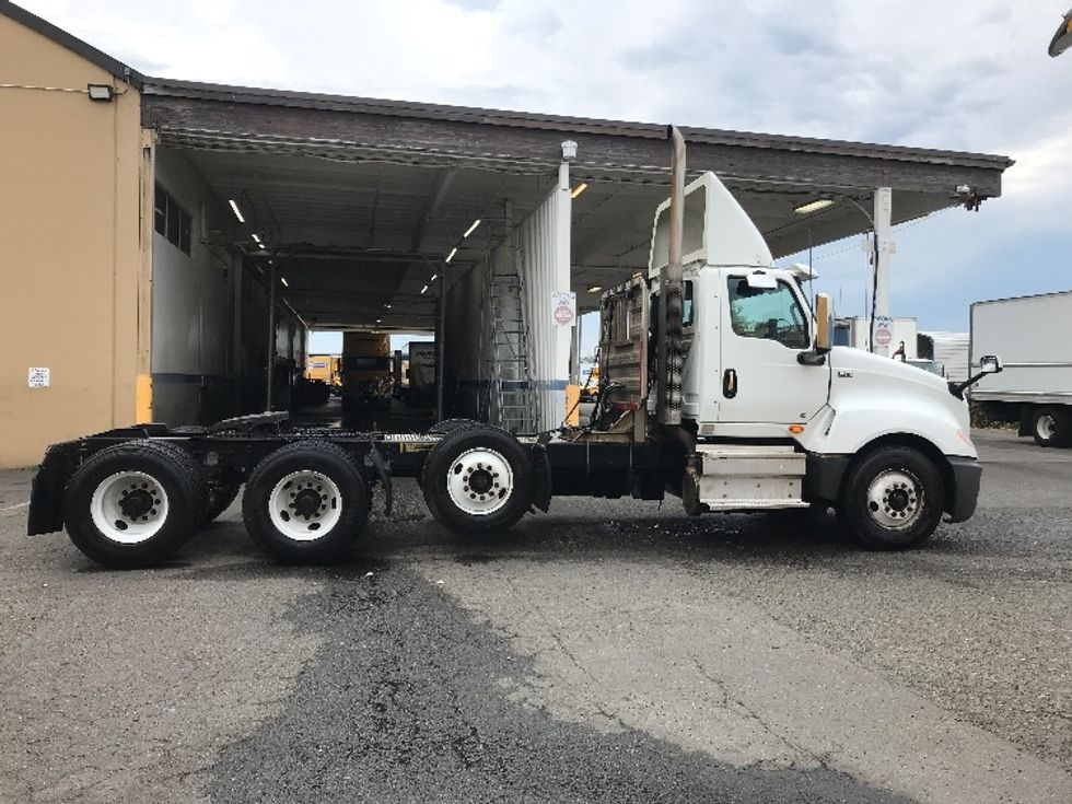 Day Cab Tractor-Heavy Duty Tractors-International-2020-LT625-Tacoma-WA-169,389\n\t\tmiles-$ 59,000 - Image 8